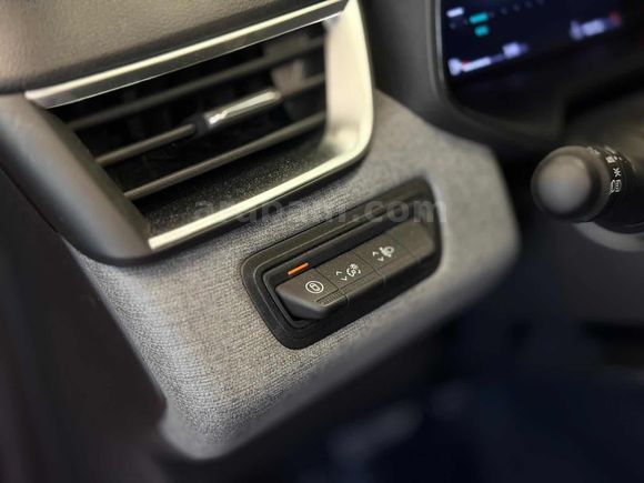 FLİES MOTORS'DAN CLİO 1.0 TCE 25'BİN KM HATASIZ GSR-ÇELİK JANT