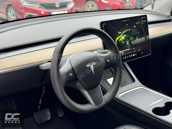 *DC GARAJ*TESLA MODEL Y/2024/32.000KM/SOLID BLACK/HATASZ/BOYASIZ
