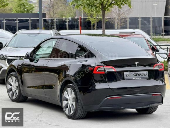 *DC GARAJ*TESLA MODEL Y/2024/32.000KM/SOLID BLACK/HATASZ/BOYASIZ