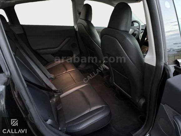 2024 TESLA MODEL Y YENİ TİP SİYAH RENK HATASIZ 36.000 KM