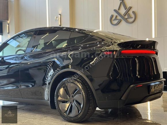 AĞABEY'DEN 2025 TESLA MODEL Y PREMİUM (JUNİPER)-OTOPLT-HATSZ