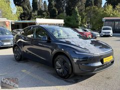 GOLDCAR'DAN_2025_TESLA_BOYASIZ HATASIZ_4.200 KMDE_PREMİUM