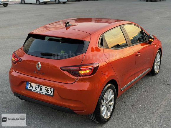 BULUTOĞLU AUTO'DAN 2023 CLİO 1.0 TCE TOUCH 90PS **HATASIZ**