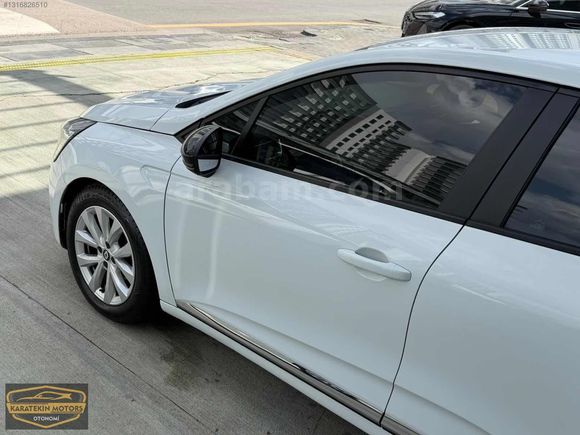 KARATEKİNDEN OTOMATİK GERİ GÖRÜŞLÜ EKRANLI TOUCH CLIO