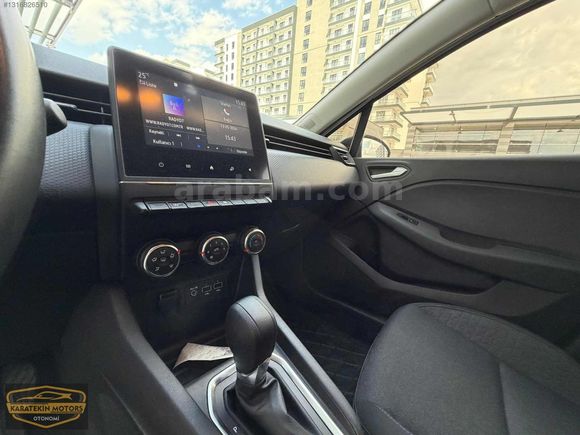 KARATEKİNDEN OTOMATİK GERİ GÖRÜŞLÜ EKRANLI TOUCH CLIO