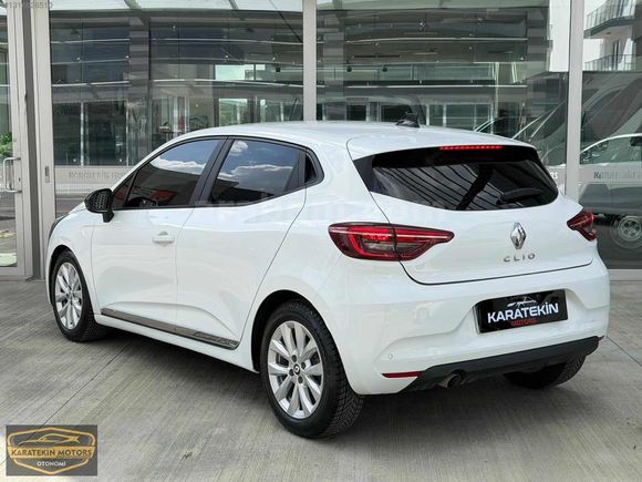 KARATEKİNDEN OTOMATİK GERİ GÖRÜŞLÜ EKRANLI TOUCH CLIO