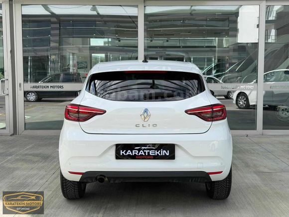 KARATEKİNDEN OTOMATİK GERİ GÖRÜŞLÜ EKRANLI TOUCH CLIO