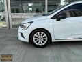 KARATEKİNDEN OTOMATİK GERİ GÖRÜŞLÜ EKRANLI TOUCH CLIO