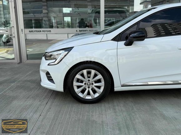 KARATEKİNDEN OTOMATİK GERİ GÖRÜŞLÜ EKRANLI TOUCH CLIO