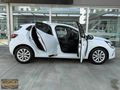 KARATEKİNDEN OTOMATİK GERİ GÖRÜŞLÜ EKRANLI TOUCH CLIO