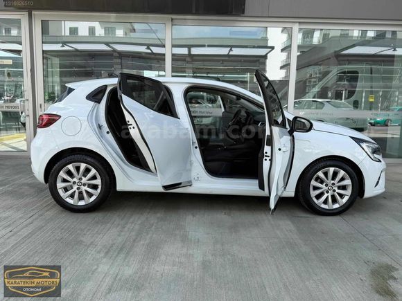 KARATEKİNDEN OTOMATİK GERİ GÖRÜŞLÜ EKRANLI TOUCH CLIO
