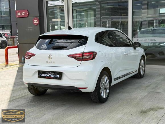 KARATEKİNDEN OTOMATİK GERİ GÖRÜŞLÜ EKRANLI TOUCH CLIO