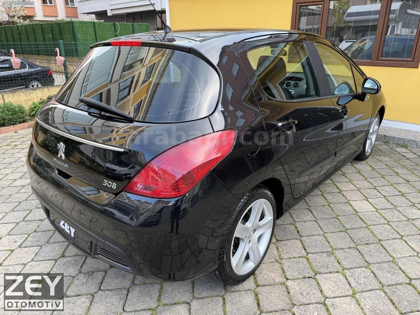 Galeriden Peugeot 308 1.6 HDi Access 2011 Model Ordu 191.000 km Siyah 6