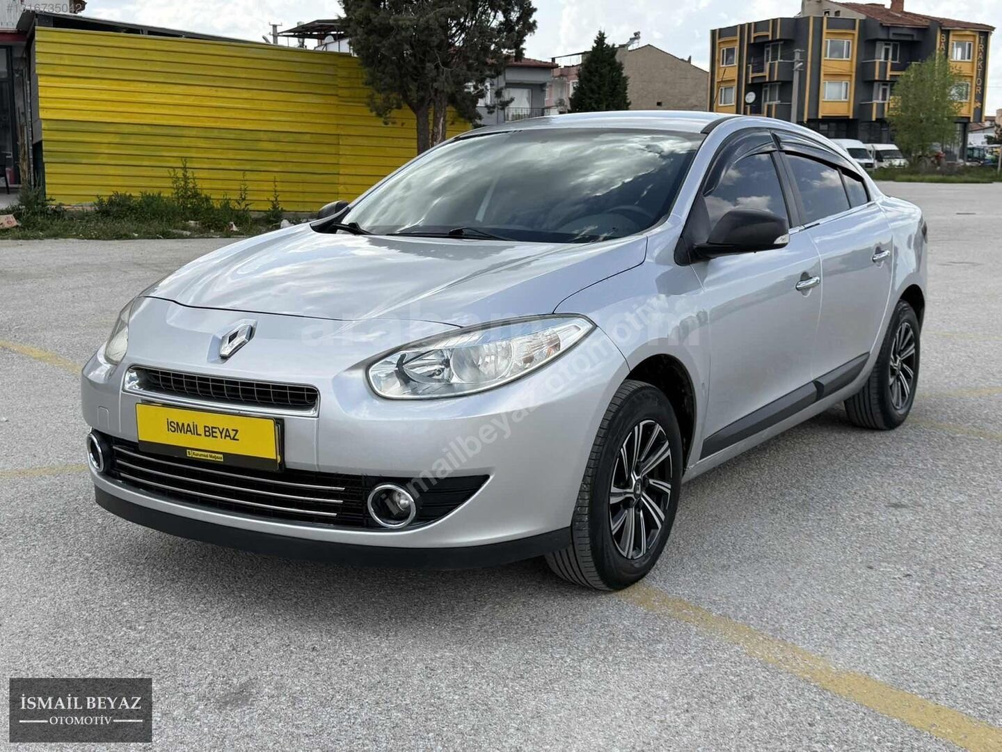 Galeriden Renault Fluence 1.6 Business 2010 Model Kütahya 142.900 km Gri 3