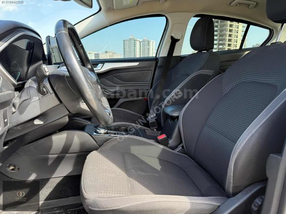 FORD FOCUS 2020 MODEL TİTANYUM 155 BİN KM OTOMATİK (K.K TAKSİT)