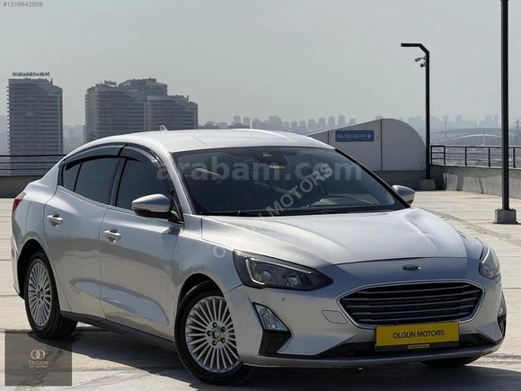 FORD FOCUS 2020 MODEL TİTANYUM 155 BİN KM OTOMATİK (K.K TAKSİT)