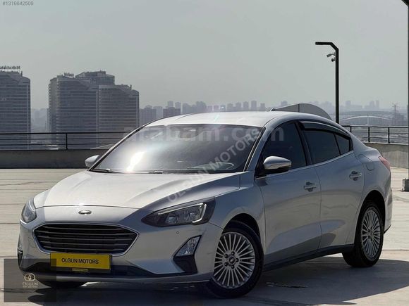 FORD FOCUS 2020 MODEL TİTANYUM 155 BİN KM OTOMATİK (K.K TAKSİT)