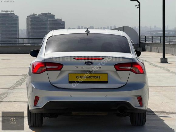 FORD FOCUS 2020 MODEL TİTANYUM 155 BİN KM OTOMATİK (K.K TAKSİT)