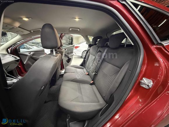 DELİL'DEN 2018 FORD FOCUS TITANIUM DEĞİŞENSİZ OTOPARK DİZEL OTM