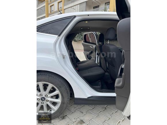 KOÇYİĞİT&MOTORS'DAN FORD-FOCUS-TİTANİUM-1.5 TDCİ-120HP-MANUEL