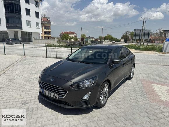 2020 Ford Focus Titanium 120 bin Km