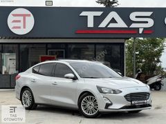 TAŞ OTOMOTİV 2020 TİTANİUM CAM TAVAN BOYASIZ %30PEŞİN 0.90 ORAN