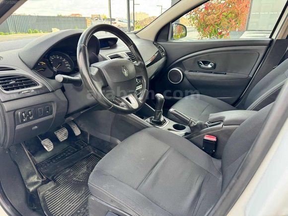 2012 FLUENCE 1.5 DCİ EXTREME EDİTİON BEYAZ 220 BİNDE