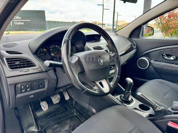 2012 FLUENCE 1.5 DCİ EXTREME EDİTİON BEYAZ 220 BİNDE