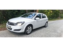 İLK SAHİBİNDEN GARAJ ARABASI TERTEMİZ SIFIR GİBİ FULL MODELİ