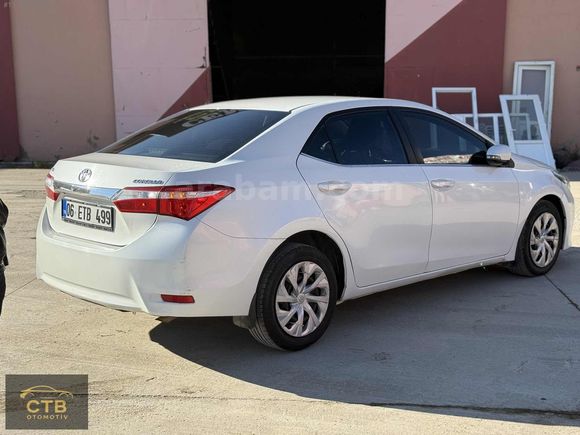 2014 DİZEL OTOMATİK DEĞİŞENSİZ COROLLA