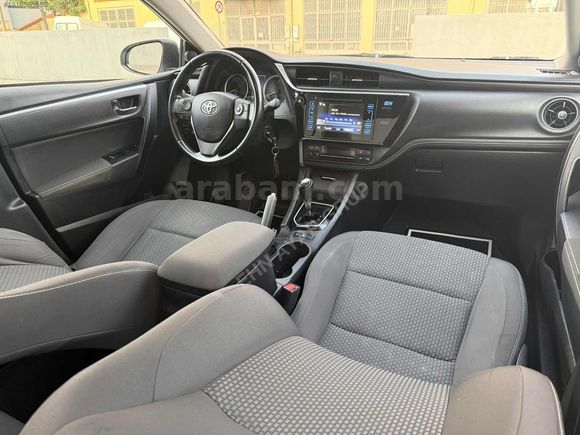 2017 COROLLA YENİ KASA 1.4 D-4D TOUCH DİZEL OTM 73 BİN KM DE