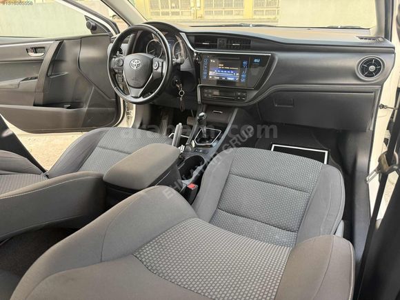 2017 COROLLA YENİ KASA 1.4 D-4D TOUCH DİZEL OTM 73 BİN KM DE
