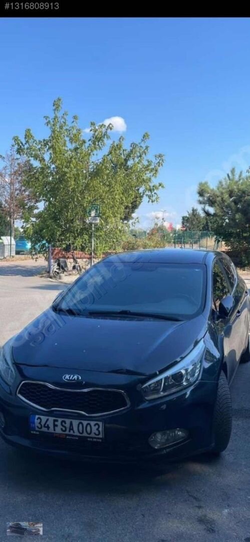 Galeriden Kia Ceed 1.6 CRDi Concept 2012 Model İstanbul 289.000 km Siyah 2