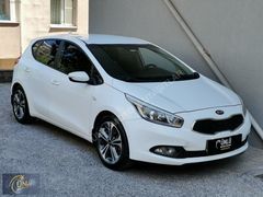 2015 KİA CEED 1.6 DİZEL...142.000 KM