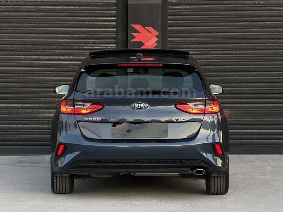 İLK SAHİP !-CAM TAVAN-2020-KIA CEE'D-1.6 CRDI-ELEGANCE-OTOMATİK
