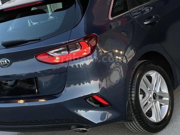 İLK SAHİP !-CAM TAVAN-2020-KIA CEE'D-1.6 CRDI-ELEGANCE-OTOMATİK