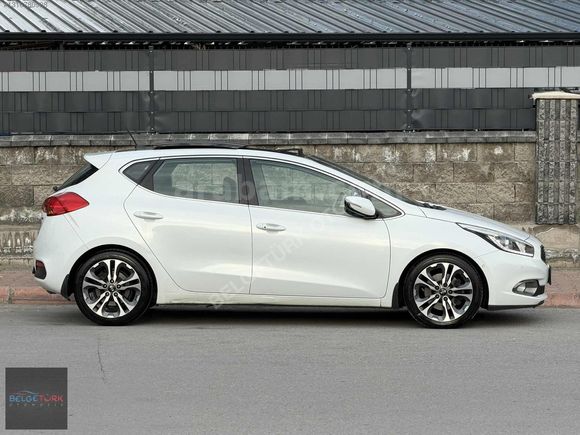 2015 MODEL 65.000 KMDE HATASIZ BOYASIZ TRAMERSİZ CAM TAVAN FULL