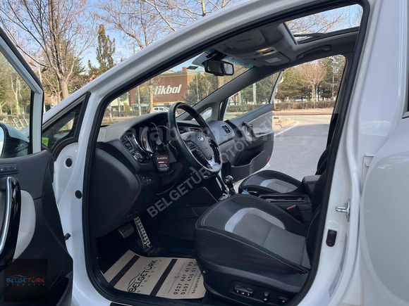 2015 MODEL 65.000 KMDE HATASIZ BOYASIZ TRAMERSİZ CAM TAVAN FULL