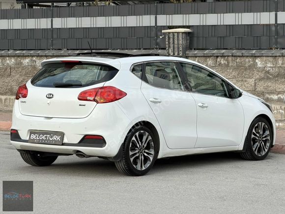 2015 MODEL 65.000 KMDE HATASIZ BOYASIZ TRAMERSİZ CAM TAVAN FULL