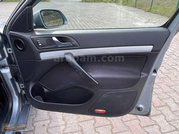 SKODA OCTAVİA 1.6 AMBİANTE LPG