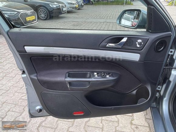 SKODA OCTAVİA 1.6 AMBİANTE LPG