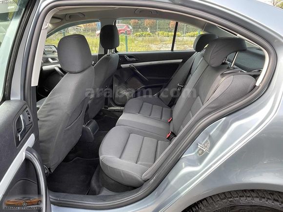 SKODA OCTAVİA 1.6 AMBİANTE LPG