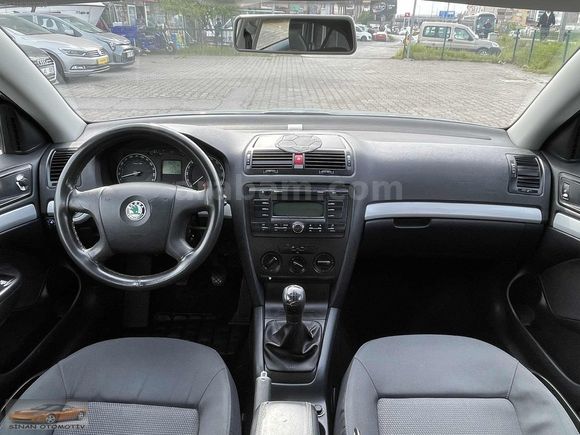 SKODA OCTAVİA 1.6 AMBİANTE LPG