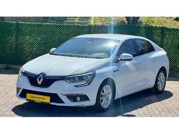 Renault Megane 1.5 Blue DCI Touch İcon ekran +geri görüş kamera