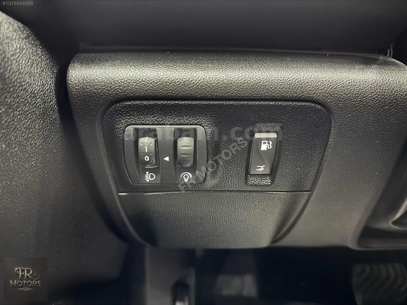 2023 ÇIKIŞLI RENAULT MEGANE 1.5 DCI TOUCH *GERİ GÖRÜŞ/CARPLAY*
