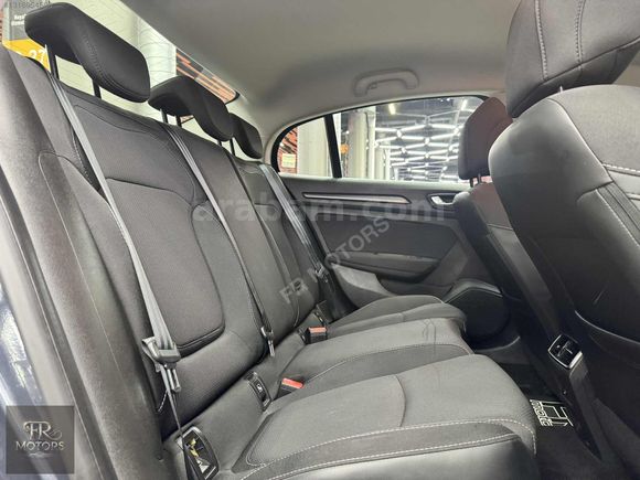 2023 ÇIKIŞLI RENAULT MEGANE 1.5 DCI TOUCH *GERİ GÖRÜŞ/CARPLAY*