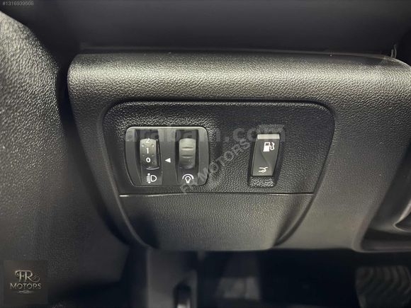 2023 ÇIKIŞLI RENAULT MEGANE 1.5 DCI TOUCH *GERİ GÖRÜŞ/CARPLAY*