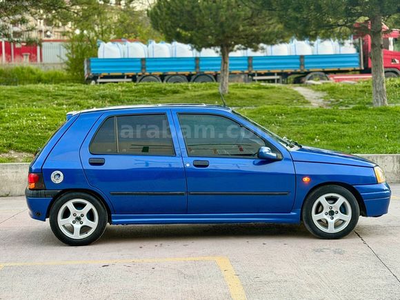 EMSA MOTORSTAN 1998 Renault Clio 1.4 RT