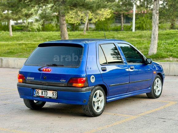 EMSA MOTORSTAN 1998 Renault Clio 1.4 RT