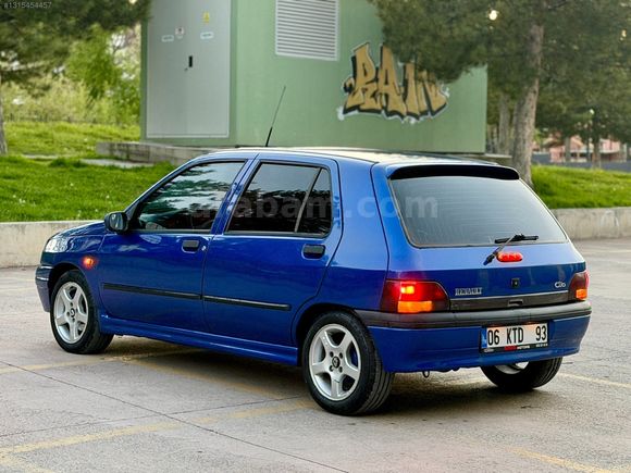 EMSA MOTORSTAN 1998 Renault Clio 1.4 RT